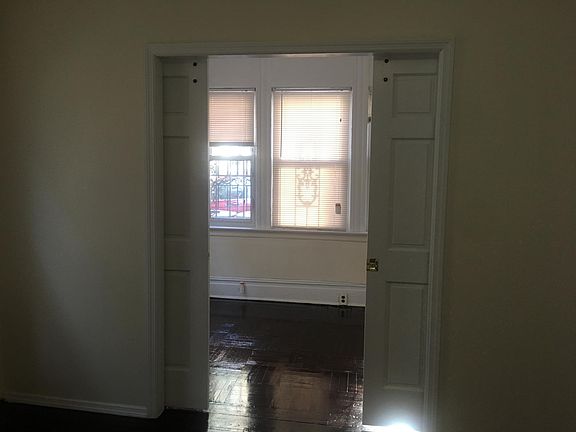 2nd image of 1417 Noble Ave #1