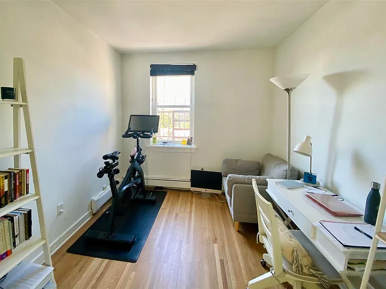 222 Bloomfield St #6R — Photo 12