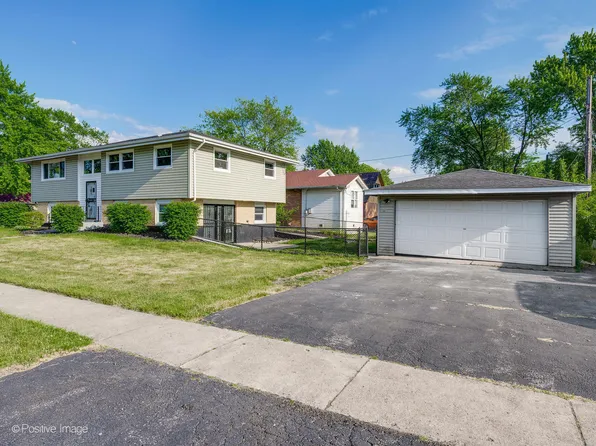 3901 169th St, Country Club Hills, IL 60478