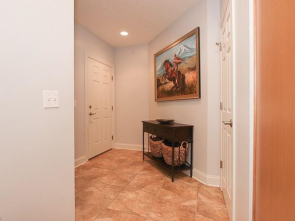 3rd image of 1411 Rosewood Ave APT 206