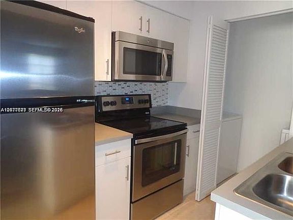 3rd image of 1267 SW 46th Ave APT 2315