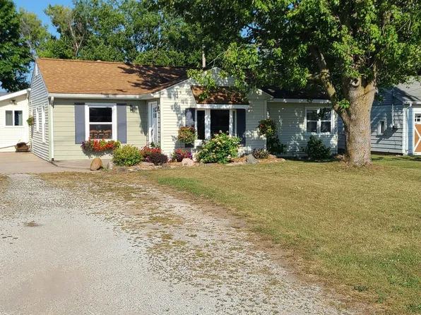 1960 Belmont Dr, Mount Pleasant, MI 48858