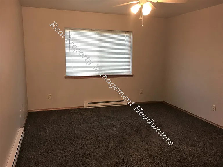 3838 Tulip St — Photo 3