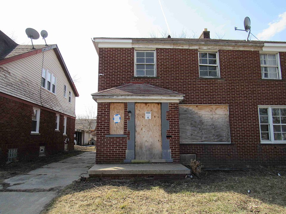 4391 Chatsworth