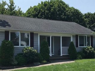 135 Whipple Ave, Barrington, RI 02806