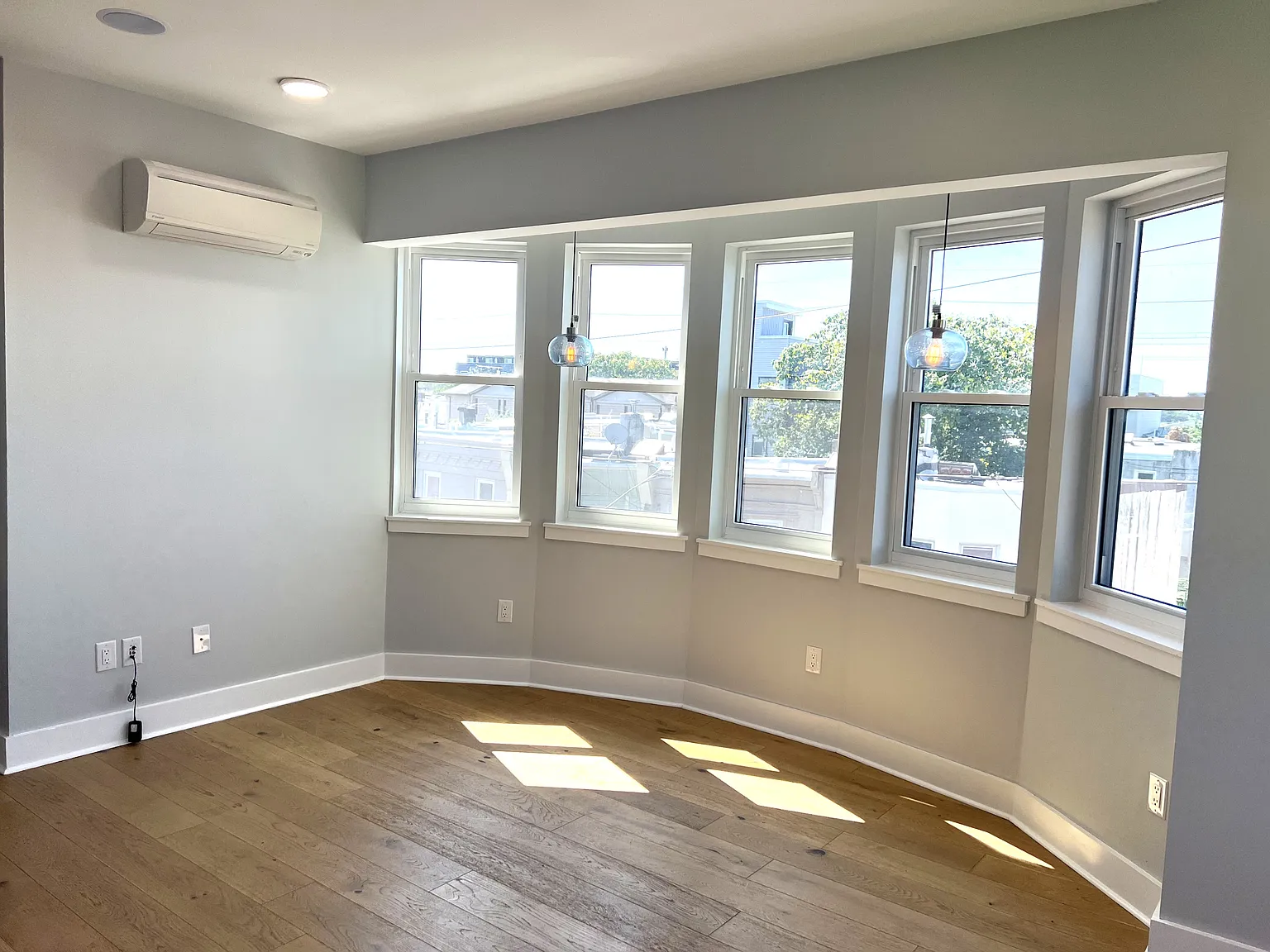 2356 Gerritt St — Photo 3