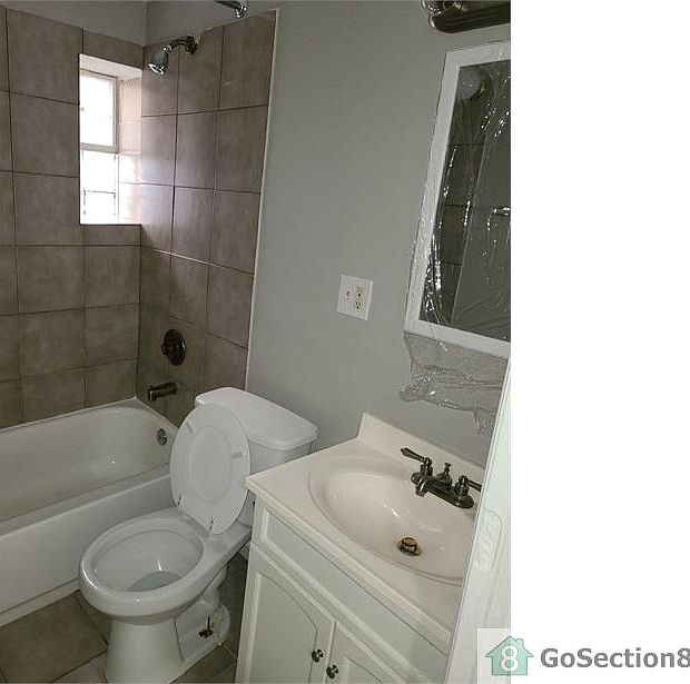 2nd image of 1330 S Lawndale Ave #B2