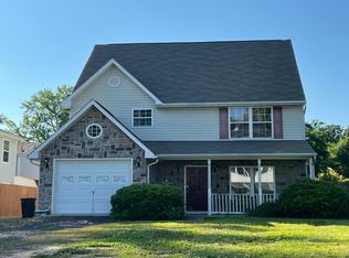 17 9th St, Colonial Beach, VA 22443