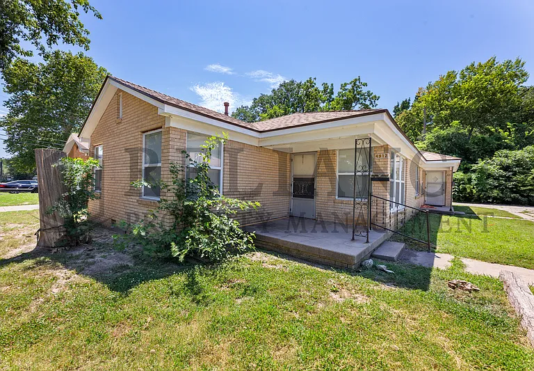 4912 E Morris St — Photo 1