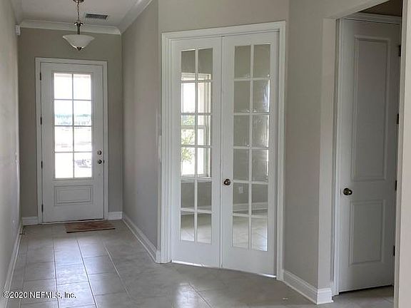 4th image of 99 Tartan Ct
