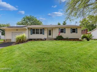 33 Drexel Dr, Jackson, NJ