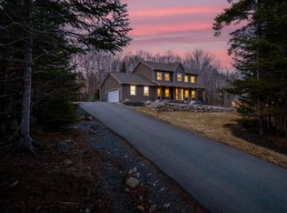 500 Paula Dr, Hammonds Plains, NS B3Z 0H7