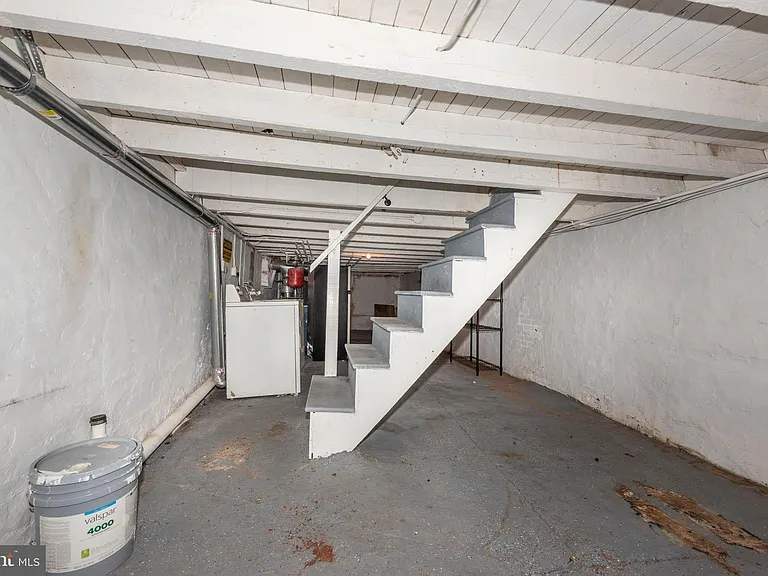 204 N Port St — Photo 15