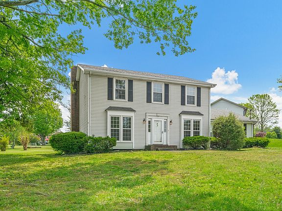 3rd image of 515 Windsor Dr