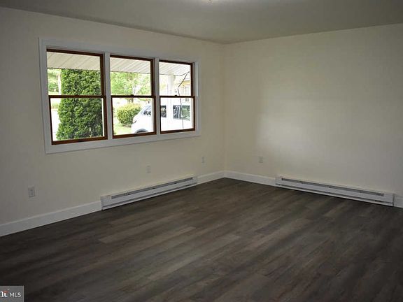 4th image of 195 Lenker Dr