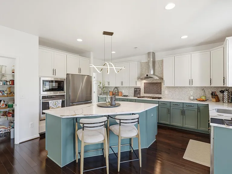 42522 Stratford Landing Dr — Photo 12