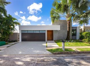 La Villa De Torrimar Rey Jorge #373, Guaynabo, PR 00969