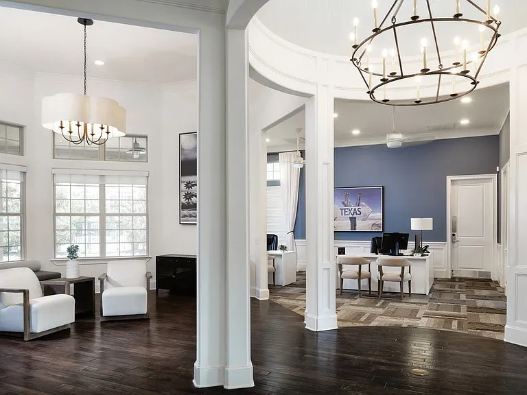 Leasing and lobby area