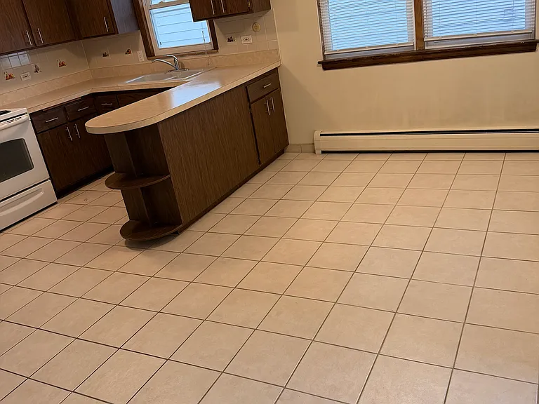8913 Grant Ave #2B — Photo 3