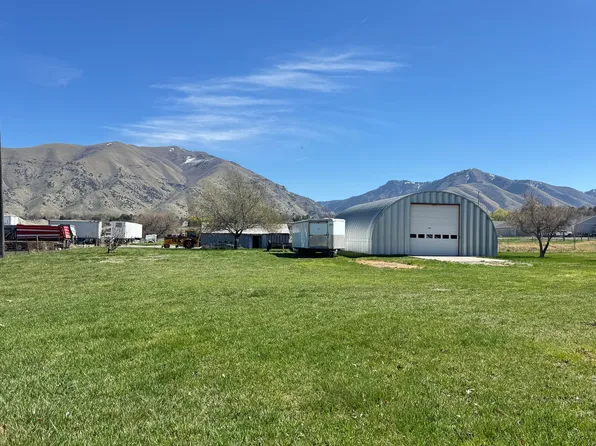 230 N 100 E, Hyrum, UT 84319