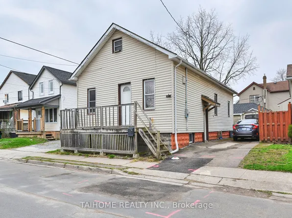 6 Iron St, Welland, ON L3B 3M4