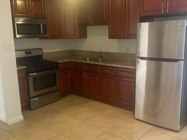 1047 S Bonnie Brae St #1