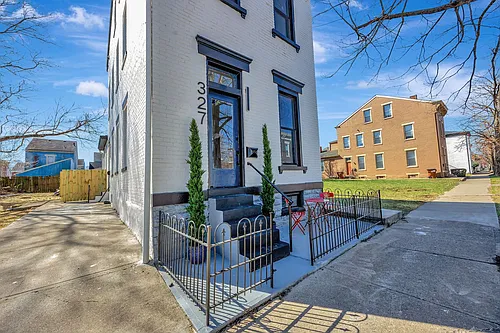 327 E Martin Luther King Jr Blvd Photo 1