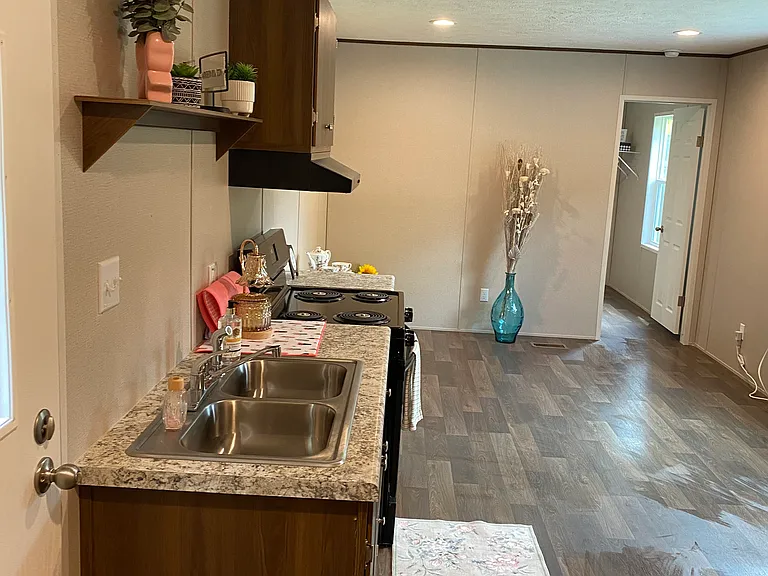 4852 County Road 1142 — Photo 22