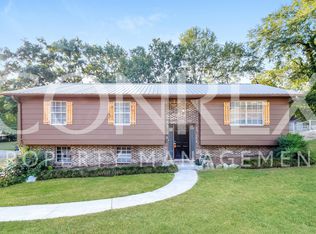 549 Overhill Rd, Pelham, AL 35124