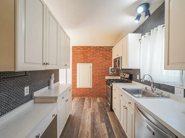 2303 Pinneberg Ave — Photo 44