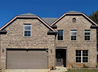 2490 Park Estates Dr, Snellville, GA