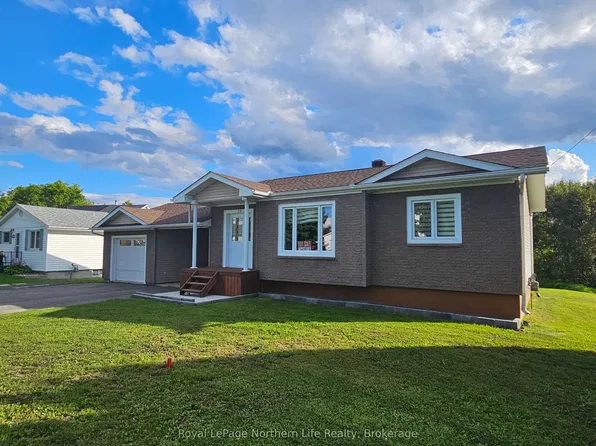 152 Pine St W, Temiskaming Shores, ON P0J 1P0