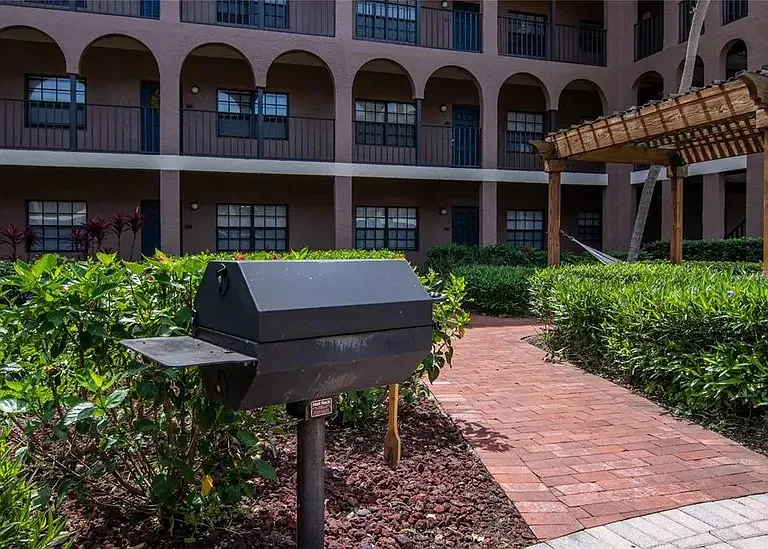 6100 Gulfport Blvd S #317 — Photo 32