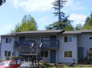 752 SE 4th St APT B, Toledo, OR