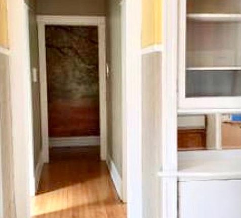 3rd image of 1519 W Hollywood Ave #3E