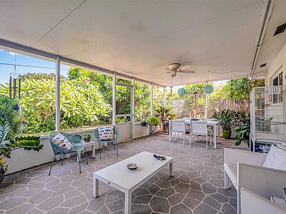 5th image of 3742 NE 19th Avenue
