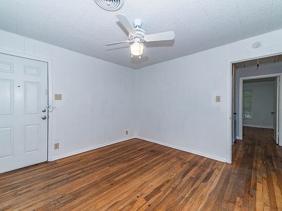 4th image of 700 Kenilworth Blvd