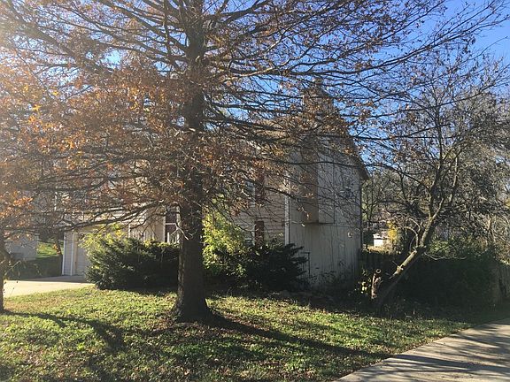 3rd image of 14904 Stonewood Dr