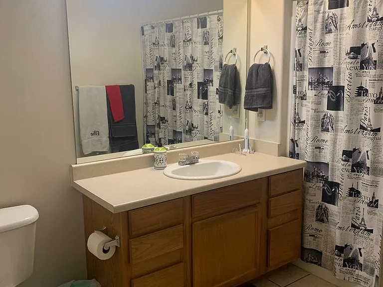 595 N University Ave #221-1 — Photo 5