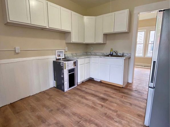 132 State St APT 1