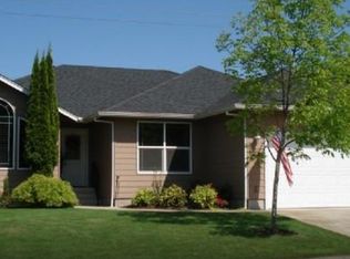 193 SE Rifle Range St, Roseburg, OR 97470