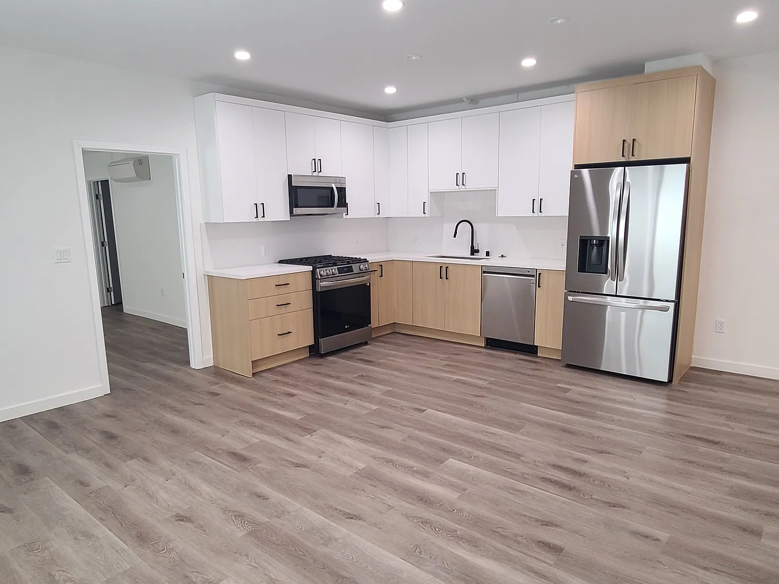 Spaulding Apartments — Photo 1