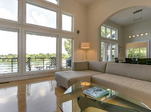 3rd image of 423 Waters Edge Dr