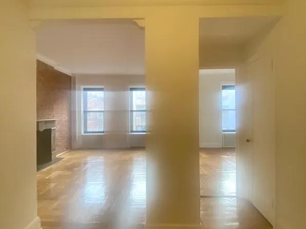 519 East 88th Street image 3 of 17