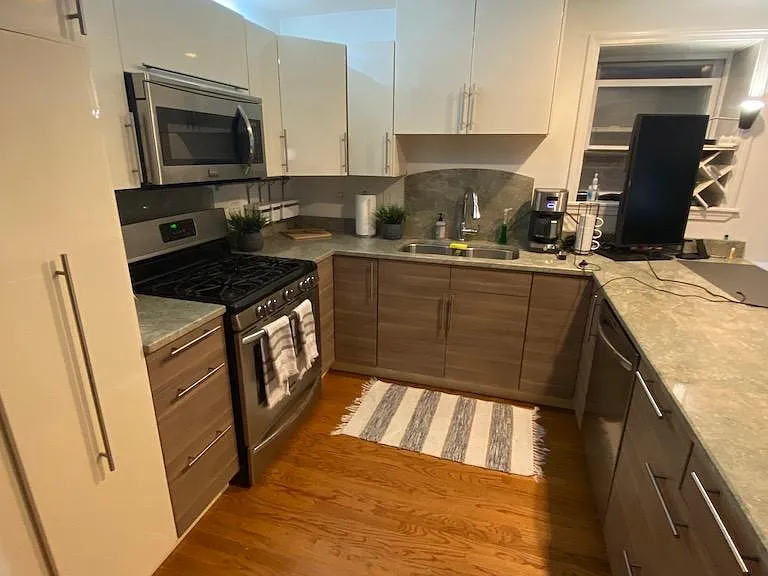 634 W Barry Ave #GDN — Photo 5