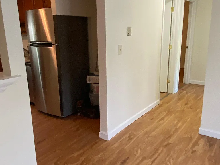 20 Warner Ave #2C — Photo 8