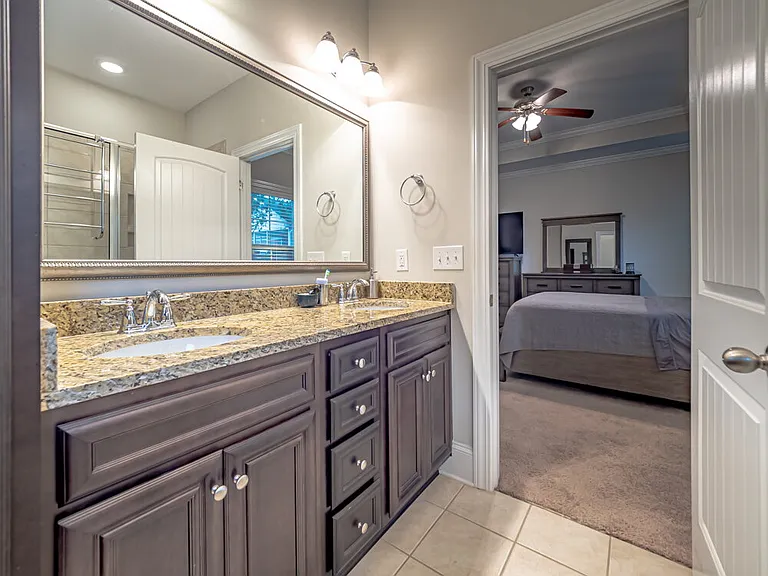 3057 Girard Dr — Photo 35