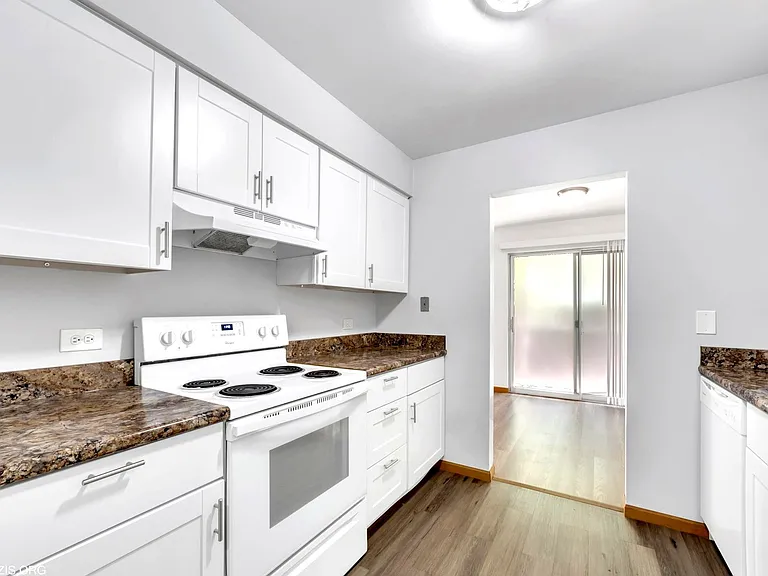 1156 Osterman Ave #B — Photo 5