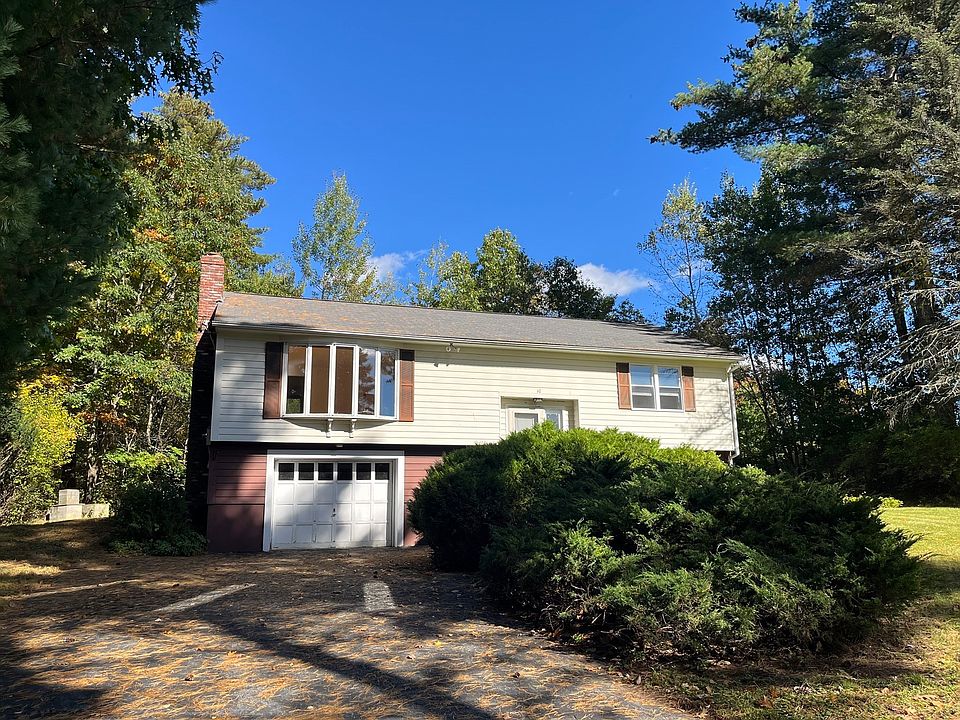 1st image of 10 Douglas Dr