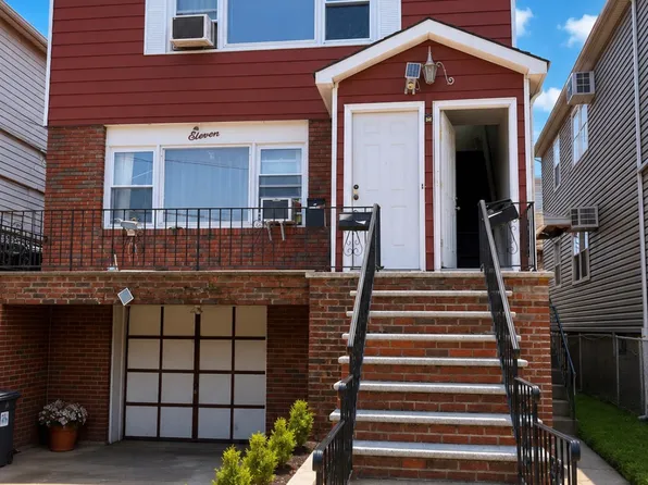 11 Colonial Dr #2, Bayonne, NJ 07002